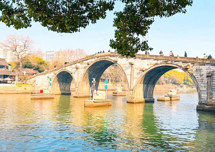 Hangzhou Day Trip From Shanghai with Impression West Lake Show & Optional First Class Bullet Train